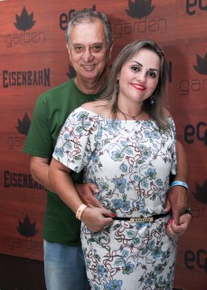 
<a style='margin-left: 5px;' class='btn btn-xs btn-social btn-facebook' href='https://www.facebook.com/sharer/sharer.php?u=https://galeramix.s01.web.getmuller.com.br/imagem/a12/800-800-90/conteudo/site_galerias/12/img1532.jpg' rel='popup' data-width='500' data-height='400'><i class='fa fa-facebook'></i>Compartilhar <span class='hidden-xs'>no Facebook</span>
</a> 
<a class='btn btn-default btn-xs' target='_blank' href='imagem/a12/800-800-90/conteudo/site_galerias/12/img1532.jpg'>
<span class='glyphicon glyphicon-cloud-download'></span> Salvar
</a>
