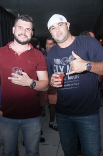 
<a style='margin-left: 5px;' class='btn btn-xs btn-social btn-facebook' href='https://www.facebook.com/sharer/sharer.php?u=https://galeramix.s01.web.getmuller.com.br/imagem/a12/800-800-90/conteudo/site_galerias/12/img1573.jpg' rel='popup' data-width='500' data-height='400'><i class='fa fa-facebook'></i>Compartilhar <span class='hidden-xs'>no Facebook</span>
</a> 
<a class='btn btn-default btn-xs' target='_blank' href='imagem/a12/800-800-90/conteudo/site_galerias/12/img1573.jpg'>
<span class='glyphicon glyphicon-cloud-download'></span> Salvar
</a>
