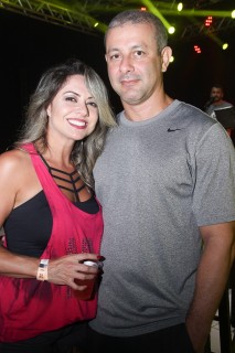 
<a style='margin-left: 5px;' class='btn btn-xs btn-social btn-facebook' href='https://www.facebook.com/sharer/sharer.php?u=https://galeramix.s01.web.getmuller.com.br/imagem/a12/800-800-90/conteudo/site_galerias/12/img1580.jpg' rel='popup' data-width='500' data-height='400'><i class='fa fa-facebook'></i>Compartilhar <span class='hidden-xs'>no Facebook</span>
</a> 
<a class='btn btn-default btn-xs' target='_blank' href='imagem/a12/800-800-90/conteudo/site_galerias/12/img1580.jpg'>
<span class='glyphicon glyphicon-cloud-download'></span> Salvar
</a>
