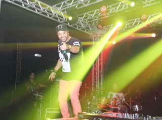 
<a style='margin-left: 5px;' class='btn btn-xs btn-social btn-facebook' href='https://www.facebook.com/sharer/sharer.php?u=https://galeramix.s01.web.getmuller.com.br/imagem/a12/800-800-90/conteudo/site_galerias/12/img1620.jpg' rel='popup' data-width='500' data-height='400'><i class='fa fa-facebook'></i>Compartilhar <span class='hidden-xs'>no Facebook</span>
</a> 
<a class='btn btn-default btn-xs' target='_blank' href='imagem/a12/800-800-90/conteudo/site_galerias/12/img1620.jpg'>
<span class='glyphicon glyphicon-cloud-download'></span> Salvar
</a>
