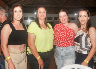 
<a style='margin-left: 5px;' class='btn btn-xs btn-social btn-facebook' href='https://www.facebook.com/sharer/sharer.php?u=https://galeramix.s01.web.getmuller.com.br/imagem/a120/800-800-90/conteudo/site_galerias/120/e-hoje-que-eu-volto-amanha-113.jpg' rel='popup' data-width='500' data-height='400'><i class='fa fa-facebook'></i>Compartilhar <span class='hidden-xs'>no Facebook</span>
</a> 
<a class='btn btn-default btn-xs' target='_blank' href='imagem/a120/800-800-90/conteudo/site_galerias/120/e-hoje-que-eu-volto-amanha-113.jpg'>
<span class='glyphicon glyphicon-cloud-download'></span> Salvar
</a>
