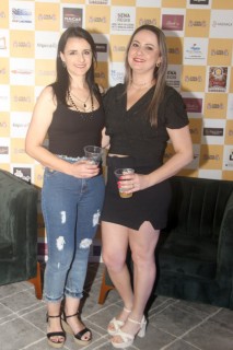 
<a style='margin-left: 5px;' class='btn btn-xs btn-social btn-facebook' href='https://www.facebook.com/sharer/sharer.php?u=https://galeramix.s01.web.getmuller.com.br/imagem/a120/800-800-90/conteudo/site_galerias/120/e-hoje-que-eu-volto-amanha-131.jpg' rel='popup' data-width='500' data-height='400'><i class='fa fa-facebook'></i>Compartilhar <span class='hidden-xs'>no Facebook</span>
</a> 
<a class='btn btn-default btn-xs' target='_blank' href='imagem/a120/800-800-90/conteudo/site_galerias/120/e-hoje-que-eu-volto-amanha-131.jpg'>
<span class='glyphicon glyphicon-cloud-download'></span> Salvar
</a>
