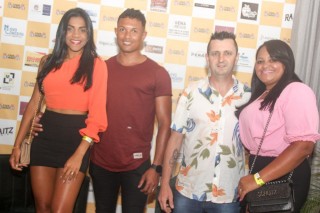 
<a style='margin-left: 5px;' class='btn btn-xs btn-social btn-facebook' href='https://www.facebook.com/sharer/sharer.php?u=https://galeramix.s01.web.getmuller.com.br/imagem/a120/800-800-90/conteudo/site_galerias/120/e-hoje-que-eu-volto-amanha-149.jpg' rel='popup' data-width='500' data-height='400'><i class='fa fa-facebook'></i>Compartilhar <span class='hidden-xs'>no Facebook</span>
</a> 
<a class='btn btn-default btn-xs' target='_blank' href='imagem/a120/800-800-90/conteudo/site_galerias/120/e-hoje-que-eu-volto-amanha-149.jpg'>
<span class='glyphicon glyphicon-cloud-download'></span> Salvar
</a>
