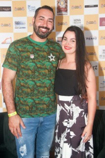 
<a style='margin-left: 5px;' class='btn btn-xs btn-social btn-facebook' href='https://www.facebook.com/sharer/sharer.php?u=https://galeramix.s01.web.getmuller.com.br/imagem/a120/800-800-90/conteudo/site_galerias/120/e-hoje-que-eu-volto-amanha-165.jpg' rel='popup' data-width='500' data-height='400'><i class='fa fa-facebook'></i>Compartilhar <span class='hidden-xs'>no Facebook</span>
</a> 
<a class='btn btn-default btn-xs' target='_blank' href='imagem/a120/800-800-90/conteudo/site_galerias/120/e-hoje-que-eu-volto-amanha-165.jpg'>
<span class='glyphicon glyphicon-cloud-download'></span> Salvar
</a>
