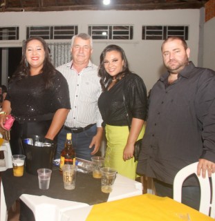 
<a style='margin-left: 5px;' class='btn btn-xs btn-social btn-facebook' href='https://www.facebook.com/sharer/sharer.php?u=https://galeramix.s01.web.getmuller.com.br/imagem/a120/800-800-90/conteudo/site_galerias/120/e-hoje-que-eu-volto-amanha-172.jpg' rel='popup' data-width='500' data-height='400'><i class='fa fa-facebook'></i>Compartilhar <span class='hidden-xs'>no Facebook</span>
</a> 
<a class='btn btn-default btn-xs' target='_blank' href='imagem/a120/800-800-90/conteudo/site_galerias/120/e-hoje-que-eu-volto-amanha-172.jpg'>
<span class='glyphicon glyphicon-cloud-download'></span> Salvar
</a>
