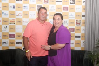 
<a style='margin-left: 5px;' class='btn btn-xs btn-social btn-facebook' href='https://www.facebook.com/sharer/sharer.php?u=https://galeramix.s01.web.getmuller.com.br/imagem/a120/800-800-90/conteudo/site_galerias/120/e-hoje-que-eu-volto-amanha-179.jpg' rel='popup' data-width='500' data-height='400'><i class='fa fa-facebook'></i>Compartilhar <span class='hidden-xs'>no Facebook</span>
</a> 
<a class='btn btn-default btn-xs' target='_blank' href='imagem/a120/800-800-90/conteudo/site_galerias/120/e-hoje-que-eu-volto-amanha-179.jpg'>
<span class='glyphicon glyphicon-cloud-download'></span> Salvar
</a>
