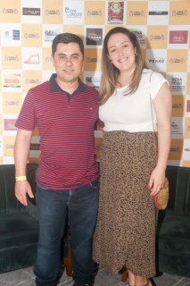 
<a style='margin-left: 5px;' class='btn btn-xs btn-social btn-facebook' href='https://www.facebook.com/sharer/sharer.php?u=https://galeramix.s01.web.getmuller.com.br/imagem/a120/800-800-90/conteudo/site_galerias/120/e-hoje-que-eu-volto-amanha-25.jpg' rel='popup' data-width='500' data-height='400'><i class='fa fa-facebook'></i>Compartilhar <span class='hidden-xs'>no Facebook</span>
</a> 
<a class='btn btn-default btn-xs' target='_blank' href='imagem/a120/800-800-90/conteudo/site_galerias/120/e-hoje-que-eu-volto-amanha-25.jpg'>
<span class='glyphicon glyphicon-cloud-download'></span> Salvar
</a>
