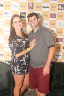 
<a style='margin-left: 5px;' class='btn btn-xs btn-social btn-facebook' href='https://www.facebook.com/sharer/sharer.php?u=https://galeramix.s01.web.getmuller.com.br/imagem/a120/800-800-90/conteudo/site_galerias/120/e-hoje-que-eu-volto-amanha-9.jpg' rel='popup' data-width='500' data-height='400'><i class='fa fa-facebook'></i>Compartilhar <span class='hidden-xs'>no Facebook</span>
</a> 
<a class='btn btn-default btn-xs' target='_blank' href='imagem/a120/800-800-90/conteudo/site_galerias/120/e-hoje-que-eu-volto-amanha-9.jpg'>
<span class='glyphicon glyphicon-cloud-download'></span> Salvar
</a>
