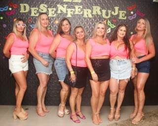 
                                    <a style='margin-left: 5px;' class='btn btn-xs btn-social btn-facebook' href='https://www.facebook.com/sharer/sharer.php?u=https://galeramix.s01.web.getmuller.com.br/imagem/a128/800-800-90/conteudo/site_galerias/128/ddddd.jpg' rel='popup' data-width='500' data-height='400'><i class='fa fa-facebook'></i>Compartilhar <span class='hidden-xs'>no Facebook</span>
                                </a> 
                                <a class='btn btn-default btn-xs' target='_blank' href='imagem/a128/800-800-90/conteudo/site_galerias/128/ddddd.jpg'>
                                    <span class='glyphicon glyphicon-cloud-download'></span> Salvar
                                </a>
                                