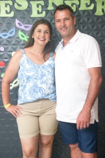 
<a style='margin-left: 5px;' class='btn btn-xs btn-social btn-facebook' href='https://www.facebook.com/sharer/sharer.php?u=https://galeramix.s01.web.getmuller.com.br/imagem/a128/800-800-90/conteudo/site_galerias/128/desenferruje-baile-de-carnaval-de-casais-em-tijucas-115.jpg' rel='popup' data-width='500' data-height='400'><i class='fa fa-facebook'></i>Compartilhar <span class='hidden-xs'>no Facebook</span>
</a> 
<a class='btn btn-default btn-xs' target='_blank' href='imagem/a128/800-800-90/conteudo/site_galerias/128/desenferruje-baile-de-carnaval-de-casais-em-tijucas-115.jpg'>
<span class='glyphicon glyphicon-cloud-download'></span> Salvar
</a>
