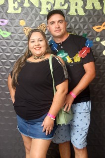 
<a style='margin-left: 5px;' class='btn btn-xs btn-social btn-facebook' href='https://www.facebook.com/sharer/sharer.php?u=https://galeramix.s01.web.getmuller.com.br/imagem/a128/800-800-90/conteudo/site_galerias/128/desenferruje-baile-de-carnaval-de-casais-em-tijucas-133.jpg' rel='popup' data-width='500' data-height='400'><i class='fa fa-facebook'></i>Compartilhar <span class='hidden-xs'>no Facebook</span>
</a> 
<a class='btn btn-default btn-xs' target='_blank' href='imagem/a128/800-800-90/conteudo/site_galerias/128/desenferruje-baile-de-carnaval-de-casais-em-tijucas-133.jpg'>
<span class='glyphicon glyphicon-cloud-download'></span> Salvar
</a>
