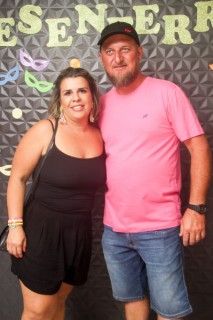 
<a style='margin-left: 5px;' class='btn btn-xs btn-social btn-facebook' href='https://www.facebook.com/sharer/sharer.php?u=https://galeramix.s01.web.getmuller.com.br/imagem/a128/800-800-90/conteudo/site_galerias/128/desenferruje-baile-de-carnaval-de-casais-em-tijucas-136.jpg' rel='popup' data-width='500' data-height='400'><i class='fa fa-facebook'></i>Compartilhar <span class='hidden-xs'>no Facebook</span>
</a> 
<a class='btn btn-default btn-xs' target='_blank' href='imagem/a128/800-800-90/conteudo/site_galerias/128/desenferruje-baile-de-carnaval-de-casais-em-tijucas-136.jpg'>
<span class='glyphicon glyphicon-cloud-download'></span> Salvar
</a>
