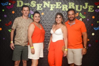 
<a style='margin-left: 5px;' class='btn btn-xs btn-social btn-facebook' href='https://www.facebook.com/sharer/sharer.php?u=https://galeramix.s01.web.getmuller.com.br/imagem/a128/800-800-90/conteudo/site_galerias/128/desenferruje-baile-de-carnaval-de-casais-em-tijucas-155.jpg' rel='popup' data-width='500' data-height='400'><i class='fa fa-facebook'></i>Compartilhar <span class='hidden-xs'>no Facebook</span>
</a> 
<a class='btn btn-default btn-xs' target='_blank' href='imagem/a128/800-800-90/conteudo/site_galerias/128/desenferruje-baile-de-carnaval-de-casais-em-tijucas-155.jpg'>
<span class='glyphicon glyphicon-cloud-download'></span> Salvar
</a>
