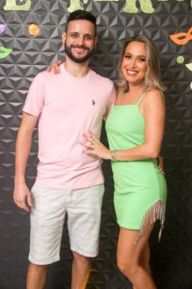 
<a style='margin-left: 5px;' class='btn btn-xs btn-social btn-facebook' href='https://www.facebook.com/sharer/sharer.php?u=https://galeramix.s01.web.getmuller.com.br/imagem/a128/800-800-90/conteudo/site_galerias/128/desenferruje-baile-de-carnaval-de-casais-em-tijucas-177.jpg' rel='popup' data-width='500' data-height='400'><i class='fa fa-facebook'></i>Compartilhar <span class='hidden-xs'>no Facebook</span>
</a> 
<a class='btn btn-default btn-xs' target='_blank' href='imagem/a128/800-800-90/conteudo/site_galerias/128/desenferruje-baile-de-carnaval-de-casais-em-tijucas-177.jpg'>
<span class='glyphicon glyphicon-cloud-download'></span> Salvar
</a>
