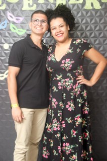 
<a style='margin-left: 5px;' class='btn btn-xs btn-social btn-facebook' href='https://www.facebook.com/sharer/sharer.php?u=https://galeramix.s01.web.getmuller.com.br/imagem/a128/800-800-90/conteudo/site_galerias/128/desenferruje-baile-de-carnaval-de-casais-em-tijucas-181.jpg' rel='popup' data-width='500' data-height='400'><i class='fa fa-facebook'></i>Compartilhar <span class='hidden-xs'>no Facebook</span>
</a> 
<a class='btn btn-default btn-xs' target='_blank' href='imagem/a128/800-800-90/conteudo/site_galerias/128/desenferruje-baile-de-carnaval-de-casais-em-tijucas-181.jpg'>
<span class='glyphicon glyphicon-cloud-download'></span> Salvar
</a>
