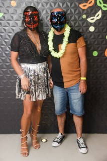 
<a style='margin-left: 5px;' class='btn btn-xs btn-social btn-facebook' href='https://www.facebook.com/sharer/sharer.php?u=https://galeramix.s01.web.getmuller.com.br/imagem/a128/800-800-90/conteudo/site_galerias/128/desenferruje-baile-de-carnaval-de-casais-em-tijucas-204.jpg' rel='popup' data-width='500' data-height='400'><i class='fa fa-facebook'></i>Compartilhar <span class='hidden-xs'>no Facebook</span>
</a> 
<a class='btn btn-default btn-xs' target='_blank' href='imagem/a128/800-800-90/conteudo/site_galerias/128/desenferruje-baile-de-carnaval-de-casais-em-tijucas-204.jpg'>
<span class='glyphicon glyphicon-cloud-download'></span> Salvar
</a>
