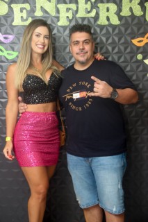 
<a style='margin-left: 5px;' class='btn btn-xs btn-social btn-facebook' href='https://www.facebook.com/sharer/sharer.php?u=https://galeramix.s01.web.getmuller.com.br/imagem/a128/800-800-90/conteudo/site_galerias/128/desenferruje-baile-de-carnaval-de-casais-em-tijucas-206.jpg' rel='popup' data-width='500' data-height='400'><i class='fa fa-facebook'></i>Compartilhar <span class='hidden-xs'>no Facebook</span>
</a> 
<a class='btn btn-default btn-xs' target='_blank' href='imagem/a128/800-800-90/conteudo/site_galerias/128/desenferruje-baile-de-carnaval-de-casais-em-tijucas-206.jpg'>
<span class='glyphicon glyphicon-cloud-download'></span> Salvar
</a>
