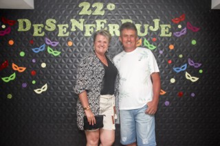 
<a style='margin-left: 5px;' class='btn btn-xs btn-social btn-facebook' href='https://www.facebook.com/sharer/sharer.php?u=https://galeramix.s01.web.getmuller.com.br/imagem/a128/800-800-90/conteudo/site_galerias/128/desenferruje-baile-de-carnaval-de-casais-em-tijucas-35.jpg' rel='popup' data-width='500' data-height='400'><i class='fa fa-facebook'></i>Compartilhar <span class='hidden-xs'>no Facebook</span>
</a> 
<a class='btn btn-default btn-xs' target='_blank' href='imagem/a128/800-800-90/conteudo/site_galerias/128/desenferruje-baile-de-carnaval-de-casais-em-tijucas-35.jpg'>
<span class='glyphicon glyphicon-cloud-download'></span> Salvar
</a>
