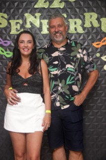 
<a style='margin-left: 5px;' class='btn btn-xs btn-social btn-facebook' href='https://www.facebook.com/sharer/sharer.php?u=https://galeramix.s01.web.getmuller.com.br/imagem/a128/800-800-90/conteudo/site_galerias/128/desenferruje-baile-de-carnaval-de-casais-em-tijucas-59.jpg' rel='popup' data-width='500' data-height='400'><i class='fa fa-facebook'></i>Compartilhar <span class='hidden-xs'>no Facebook</span>
</a> 
<a class='btn btn-default btn-xs' target='_blank' href='imagem/a128/800-800-90/conteudo/site_galerias/128/desenferruje-baile-de-carnaval-de-casais-em-tijucas-59.jpg'>
<span class='glyphicon glyphicon-cloud-download'></span> Salvar
</a>
