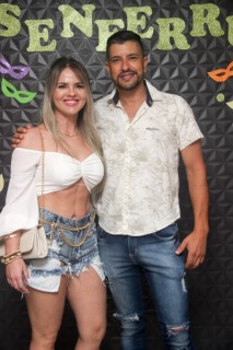 
<a style='margin-left: 5px;' class='btn btn-xs btn-social btn-facebook' href='https://www.facebook.com/sharer/sharer.php?u=https://galeramix.s01.web.getmuller.com.br/imagem/a128/800-800-90/conteudo/site_galerias/128/desenferruje-baile-de-carnaval-de-casais-em-tijucas-60.jpg' rel='popup' data-width='500' data-height='400'><i class='fa fa-facebook'></i>Compartilhar <span class='hidden-xs'>no Facebook</span>
</a> 
<a class='btn btn-default btn-xs' target='_blank' href='imagem/a128/800-800-90/conteudo/site_galerias/128/desenferruje-baile-de-carnaval-de-casais-em-tijucas-60.jpg'>
<span class='glyphicon glyphicon-cloud-download'></span> Salvar
</a>
