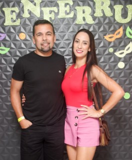 
<a style='margin-left: 5px;' class='btn btn-xs btn-social btn-facebook' href='https://www.facebook.com/sharer/sharer.php?u=https://galeramix.s01.web.getmuller.com.br/imagem/a128/800-800-90/conteudo/site_galerias/128/desenferruje-baile-de-carnaval-de-casais-em-tijucas-70.jpg' rel='popup' data-width='500' data-height='400'><i class='fa fa-facebook'></i>Compartilhar <span class='hidden-xs'>no Facebook</span>
</a> 
<a class='btn btn-default btn-xs' target='_blank' href='imagem/a128/800-800-90/conteudo/site_galerias/128/desenferruje-baile-de-carnaval-de-casais-em-tijucas-70.jpg'>
<span class='glyphicon glyphicon-cloud-download'></span> Salvar
</a>
