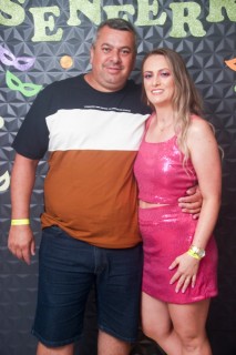 
<a style='margin-left: 5px;' class='btn btn-xs btn-social btn-facebook' href='https://www.facebook.com/sharer/sharer.php?u=https://galeramix.s01.web.getmuller.com.br/imagem/a128/800-800-90/conteudo/site_galerias/128/desenferruje-baile-de-carnaval-de-casais-em-tijucas-85.jpg' rel='popup' data-width='500' data-height='400'><i class='fa fa-facebook'></i>Compartilhar <span class='hidden-xs'>no Facebook</span>
</a> 
<a class='btn btn-default btn-xs' target='_blank' href='imagem/a128/800-800-90/conteudo/site_galerias/128/desenferruje-baile-de-carnaval-de-casais-em-tijucas-85.jpg'>
<span class='glyphicon glyphicon-cloud-download'></span> Salvar
</a>
