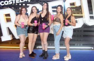 
<a style='margin-left: 5px;' class='btn btn-xs btn-social btn-facebook' href='https://www.facebook.com/sharer/sharer.php?u=https://galeramix.s01.web.getmuller.com.br/imagem/a129/800-800-90/conteudo/site_galerias/129/img0602.jpg' rel='popup' data-width='500' data-height='400'><i class='fa fa-facebook'></i>Compartilhar <span class='hidden-xs'>no Facebook</span>
</a> 
<a class='btn btn-default btn-xs' target='_blank' href='imagem/a129/800-800-90/conteudo/site_galerias/129/img0602.jpg'>
<span class='glyphicon glyphicon-cloud-download'></span> Salvar
</a>
