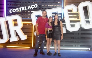 
<a style='margin-left: 5px;' class='btn btn-xs btn-social btn-facebook' href='https://www.facebook.com/sharer/sharer.php?u=https://galeramix.s01.web.getmuller.com.br/imagem/a129/800-800-90/conteudo/site_galerias/129/img0657.jpg' rel='popup' data-width='500' data-height='400'><i class='fa fa-facebook'></i>Compartilhar <span class='hidden-xs'>no Facebook</span>
</a> 
<a class='btn btn-default btn-xs' target='_blank' href='imagem/a129/800-800-90/conteudo/site_galerias/129/img0657.jpg'>
<span class='glyphicon glyphicon-cloud-download'></span> Salvar
</a>
