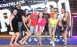 
<a style='margin-left: 5px;' class='btn btn-xs btn-social btn-facebook' href='https://www.facebook.com/sharer/sharer.php?u=https://galeramix.s01.web.getmuller.com.br/imagem/a129/800-800-90/conteudo/site_galerias/129/img0691.jpg' rel='popup' data-width='500' data-height='400'><i class='fa fa-facebook'></i>Compartilhar <span class='hidden-xs'>no Facebook</span>
</a> 
<a class='btn btn-default btn-xs' target='_blank' href='imagem/a129/800-800-90/conteudo/site_galerias/129/img0691.jpg'>
<span class='glyphicon glyphicon-cloud-download'></span> Salvar
</a>
