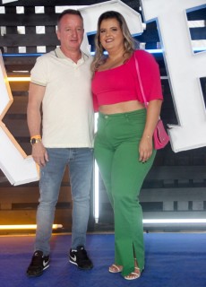 
<a style='margin-left: 5px;' class='btn btn-xs btn-social btn-facebook' href='https://www.facebook.com/sharer/sharer.php?u=https://galeramix.s01.web.getmuller.com.br/imagem/a129/800-800-90/conteudo/site_galerias/129/img0717.jpg' rel='popup' data-width='500' data-height='400'><i class='fa fa-facebook'></i>Compartilhar <span class='hidden-xs'>no Facebook</span>
</a> 
<a class='btn btn-default btn-xs' target='_blank' href='imagem/a129/800-800-90/conteudo/site_galerias/129/img0717.jpg'>
<span class='glyphicon glyphicon-cloud-download'></span> Salvar
</a>
