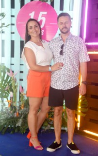 
<a style='margin-left: 5px;' class='btn btn-xs btn-social btn-facebook' href='https://www.facebook.com/sharer/sharer.php?u=https://galeramix.s01.web.getmuller.com.br/imagem/a129/800-800-90/conteudo/site_galerias/129/img0723.jpg' rel='popup' data-width='500' data-height='400'><i class='fa fa-facebook'></i>Compartilhar <span class='hidden-xs'>no Facebook</span>
</a> 
<a class='btn btn-default btn-xs' target='_blank' href='imagem/a129/800-800-90/conteudo/site_galerias/129/img0723.jpg'>
<span class='glyphicon glyphicon-cloud-download'></span> Salvar
</a>
