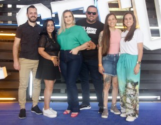 
<a style='margin-left: 5px;' class='btn btn-xs btn-social btn-facebook' href='https://www.facebook.com/sharer/sharer.php?u=https://galeramix.s01.web.getmuller.com.br/imagem/a129/800-800-90/conteudo/site_galerias/129/img0736.jpg' rel='popup' data-width='500' data-height='400'><i class='fa fa-facebook'></i>Compartilhar <span class='hidden-xs'>no Facebook</span>
</a> 
<a class='btn btn-default btn-xs' target='_blank' href='imagem/a129/800-800-90/conteudo/site_galerias/129/img0736.jpg'>
<span class='glyphicon glyphicon-cloud-download'></span> Salvar
</a>
