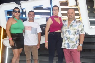 
<a style='margin-left: 5px;' class='btn btn-xs btn-social btn-facebook' href='https://www.facebook.com/sharer/sharer.php?u=https://galeramix.s01.web.getmuller.com.br/imagem/a129/800-800-90/conteudo/site_galerias/129/img0752.jpg' rel='popup' data-width='500' data-height='400'><i class='fa fa-facebook'></i>Compartilhar <span class='hidden-xs'>no Facebook</span>
</a> 
<a class='btn btn-default btn-xs' target='_blank' href='imagem/a129/800-800-90/conteudo/site_galerias/129/img0752.jpg'>
<span class='glyphicon glyphicon-cloud-download'></span> Salvar
</a>
