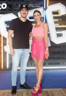 
<a style='margin-left: 5px;' class='btn btn-xs btn-social btn-facebook' href='https://www.facebook.com/sharer/sharer.php?u=https://galeramix.s01.web.getmuller.com.br/imagem/a129/800-800-90/conteudo/site_galerias/129/img0783.jpg' rel='popup' data-width='500' data-height='400'><i class='fa fa-facebook'></i>Compartilhar <span class='hidden-xs'>no Facebook</span>
</a> 
<a class='btn btn-default btn-xs' target='_blank' href='imagem/a129/800-800-90/conteudo/site_galerias/129/img0783.jpg'>
<span class='glyphicon glyphicon-cloud-download'></span> Salvar
</a>
