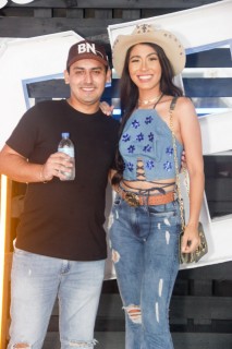 
<a style='margin-left: 5px;' class='btn btn-xs btn-social btn-facebook' href='https://www.facebook.com/sharer/sharer.php?u=https://galeramix.s01.web.getmuller.com.br/imagem/a129/800-800-90/conteudo/site_galerias/129/img0803.jpg' rel='popup' data-width='500' data-height='400'><i class='fa fa-facebook'></i>Compartilhar <span class='hidden-xs'>no Facebook</span>
</a> 
<a class='btn btn-default btn-xs' target='_blank' href='imagem/a129/800-800-90/conteudo/site_galerias/129/img0803.jpg'>
<span class='glyphicon glyphicon-cloud-download'></span> Salvar
</a>
