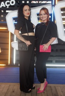 
<a style='margin-left: 5px;' class='btn btn-xs btn-social btn-facebook' href='https://www.facebook.com/sharer/sharer.php?u=https://galeramix.s01.web.getmuller.com.br/imagem/a129/800-800-90/conteudo/site_galerias/129/img0823.jpg' rel='popup' data-width='500' data-height='400'><i class='fa fa-facebook'></i>Compartilhar <span class='hidden-xs'>no Facebook</span>
</a> 
<a class='btn btn-default btn-xs' target='_blank' href='imagem/a129/800-800-90/conteudo/site_galerias/129/img0823.jpg'>
<span class='glyphicon glyphicon-cloud-download'></span> Salvar
</a>
