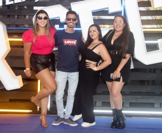 
<a style='margin-left: 5px;' class='btn btn-xs btn-social btn-facebook' href='https://www.facebook.com/sharer/sharer.php?u=https://galeramix.s01.web.getmuller.com.br/imagem/a129/800-800-90/conteudo/site_galerias/129/img0835.jpg' rel='popup' data-width='500' data-height='400'><i class='fa fa-facebook'></i>Compartilhar <span class='hidden-xs'>no Facebook</span>
</a> 
<a class='btn btn-default btn-xs' target='_blank' href='imagem/a129/800-800-90/conteudo/site_galerias/129/img0835.jpg'>
<span class='glyphicon glyphicon-cloud-download'></span> Salvar
</a>
