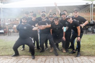 
<a style='margin-left: 5px;' class='btn btn-xs btn-social btn-facebook' href='https://www.facebook.com/sharer/sharer.php?u=https://galeramix.s01.web.getmuller.com.br/imagem/a129/800-800-90/conteudo/site_galerias/129/img0867.jpg' rel='popup' data-width='500' data-height='400'><i class='fa fa-facebook'></i>Compartilhar <span class='hidden-xs'>no Facebook</span>
</a> 
<a class='btn btn-default btn-xs' target='_blank' href='imagem/a129/800-800-90/conteudo/site_galerias/129/img0867.jpg'>
<span class='glyphicon glyphicon-cloud-download'></span> Salvar
</a>
