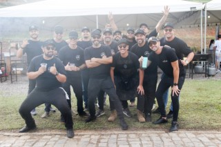 
<a style='margin-left: 5px;' class='btn btn-xs btn-social btn-facebook' href='https://www.facebook.com/sharer/sharer.php?u=https://galeramix.s01.web.getmuller.com.br/imagem/a129/800-800-90/conteudo/site_galerias/129/img0868.jpg' rel='popup' data-width='500' data-height='400'><i class='fa fa-facebook'></i>Compartilhar <span class='hidden-xs'>no Facebook</span>
</a> 
<a class='btn btn-default btn-xs' target='_blank' href='imagem/a129/800-800-90/conteudo/site_galerias/129/img0868.jpg'>
<span class='glyphicon glyphicon-cloud-download'></span> Salvar
</a>
