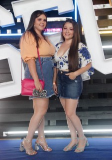 
<a style='margin-left: 5px;' class='btn btn-xs btn-social btn-facebook' href='https://www.facebook.com/sharer/sharer.php?u=https://galeramix.s01.web.getmuller.com.br/imagem/a129/800-800-90/conteudo/site_galerias/129/img0883.jpg' rel='popup' data-width='500' data-height='400'><i class='fa fa-facebook'></i>Compartilhar <span class='hidden-xs'>no Facebook</span>
</a> 
<a class='btn btn-default btn-xs' target='_blank' href='imagem/a129/800-800-90/conteudo/site_galerias/129/img0883.jpg'>
<span class='glyphicon glyphicon-cloud-download'></span> Salvar
</a>
