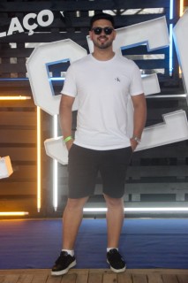 
<a style='margin-left: 5px;' class='btn btn-xs btn-social btn-facebook' href='https://www.facebook.com/sharer/sharer.php?u=https://galeramix.s01.web.getmuller.com.br/imagem/a129/800-800-90/conteudo/site_galerias/129/img0930.jpg' rel='popup' data-width='500' data-height='400'><i class='fa fa-facebook'></i>Compartilhar <span class='hidden-xs'>no Facebook</span>
</a> 
<a class='btn btn-default btn-xs' target='_blank' href='imagem/a129/800-800-90/conteudo/site_galerias/129/img0930.jpg'>
<span class='glyphicon glyphicon-cloud-download'></span> Salvar
</a>
