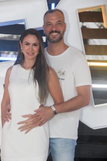 
<a style='margin-left: 5px;' class='btn btn-xs btn-social btn-facebook' href='https://www.facebook.com/sharer/sharer.php?u=https://galeramix.s01.web.getmuller.com.br/imagem/a129/800-800-90/conteudo/site_galerias/129/img0952.jpg' rel='popup' data-width='500' data-height='400'><i class='fa fa-facebook'></i>Compartilhar <span class='hidden-xs'>no Facebook</span>
</a> 
<a class='btn btn-default btn-xs' target='_blank' href='imagem/a129/800-800-90/conteudo/site_galerias/129/img0952.jpg'>
<span class='glyphicon glyphicon-cloud-download'></span> Salvar
</a>
