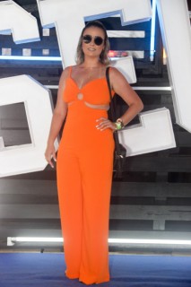 
<a style='margin-left: 5px;' class='btn btn-xs btn-social btn-facebook' href='https://www.facebook.com/sharer/sharer.php?u=https://galeramix.s01.web.getmuller.com.br/imagem/a129/800-800-90/conteudo/site_galerias/129/img0958.jpg' rel='popup' data-width='500' data-height='400'><i class='fa fa-facebook'></i>Compartilhar <span class='hidden-xs'>no Facebook</span>
</a> 
<a class='btn btn-default btn-xs' target='_blank' href='imagem/a129/800-800-90/conteudo/site_galerias/129/img0958.jpg'>
<span class='glyphicon glyphicon-cloud-download'></span> Salvar
</a>
