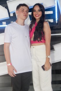 
<a style='margin-left: 5px;' class='btn btn-xs btn-social btn-facebook' href='https://www.facebook.com/sharer/sharer.php?u=https://galeramix.s01.web.getmuller.com.br/imagem/a129/800-800-90/conteudo/site_galerias/129/img0971.jpg' rel='popup' data-width='500' data-height='400'><i class='fa fa-facebook'></i>Compartilhar <span class='hidden-xs'>no Facebook</span>
</a> 
<a class='btn btn-default btn-xs' target='_blank' href='imagem/a129/800-800-90/conteudo/site_galerias/129/img0971.jpg'>
<span class='glyphicon glyphicon-cloud-download'></span> Salvar
</a>
