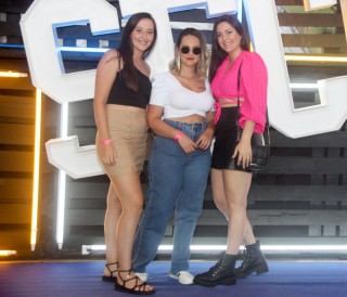 
<a style='margin-left: 5px;' class='btn btn-xs btn-social btn-facebook' href='https://www.facebook.com/sharer/sharer.php?u=https://galeramix.s01.web.getmuller.com.br/imagem/a129/800-800-90/conteudo/site_galerias/129/img0991.jpg' rel='popup' data-width='500' data-height='400'><i class='fa fa-facebook'></i>Compartilhar <span class='hidden-xs'>no Facebook</span>
</a> 
<a class='btn btn-default btn-xs' target='_blank' href='imagem/a129/800-800-90/conteudo/site_galerias/129/img0991.jpg'>
<span class='glyphicon glyphicon-cloud-download'></span> Salvar
</a>
