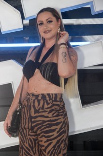 
<a style='margin-left: 5px;' class='btn btn-xs btn-social btn-facebook' href='https://www.facebook.com/sharer/sharer.php?u=https://galeramix.s01.web.getmuller.com.br/imagem/a129/800-800-90/conteudo/site_galerias/129/img0996.jpg' rel='popup' data-width='500' data-height='400'><i class='fa fa-facebook'></i>Compartilhar <span class='hidden-xs'>no Facebook</span>
</a> 
<a class='btn btn-default btn-xs' target='_blank' href='imagem/a129/800-800-90/conteudo/site_galerias/129/img0996.jpg'>
<span class='glyphicon glyphicon-cloud-download'></span> Salvar
</a>
