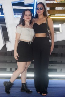 
<a style='margin-left: 5px;' class='btn btn-xs btn-social btn-facebook' href='https://www.facebook.com/sharer/sharer.php?u=https://galeramix.s01.web.getmuller.com.br/imagem/a129/800-800-90/conteudo/site_galerias/129/img1009.jpg' rel='popup' data-width='500' data-height='400'><i class='fa fa-facebook'></i>Compartilhar <span class='hidden-xs'>no Facebook</span>
</a> 
<a class='btn btn-default btn-xs' target='_blank' href='imagem/a129/800-800-90/conteudo/site_galerias/129/img1009.jpg'>
<span class='glyphicon glyphicon-cloud-download'></span> Salvar
</a>
