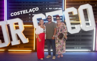 
<a style='margin-left: 5px;' class='btn btn-xs btn-social btn-facebook' href='https://www.facebook.com/sharer/sharer.php?u=https://galeramix.s01.web.getmuller.com.br/imagem/a129/800-800-90/conteudo/site_galerias/129/img1020.jpg' rel='popup' data-width='500' data-height='400'><i class='fa fa-facebook'></i>Compartilhar <span class='hidden-xs'>no Facebook</span>
</a> 
<a class='btn btn-default btn-xs' target='_blank' href='imagem/a129/800-800-90/conteudo/site_galerias/129/img1020.jpg'>
<span class='glyphicon glyphicon-cloud-download'></span> Salvar
</a>
