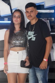 
<a style='margin-left: 5px;' class='btn btn-xs btn-social btn-facebook' href='https://www.facebook.com/sharer/sharer.php?u=https://galeramix.s01.web.getmuller.com.br/imagem/a129/800-800-90/conteudo/site_galerias/129/img1027.jpg' rel='popup' data-width='500' data-height='400'><i class='fa fa-facebook'></i>Compartilhar <span class='hidden-xs'>no Facebook</span>
</a> 
<a class='btn btn-default btn-xs' target='_blank' href='imagem/a129/800-800-90/conteudo/site_galerias/129/img1027.jpg'>
<span class='glyphicon glyphicon-cloud-download'></span> Salvar
</a>
