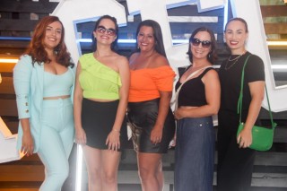 
<a style='margin-left: 5px;' class='btn btn-xs btn-social btn-facebook' href='https://www.facebook.com/sharer/sharer.php?u=https://galeramix.s01.web.getmuller.com.br/imagem/a129/800-800-90/conteudo/site_galerias/129/img1038.jpg' rel='popup' data-width='500' data-height='400'><i class='fa fa-facebook'></i>Compartilhar <span class='hidden-xs'>no Facebook</span>
</a> 
<a class='btn btn-default btn-xs' target='_blank' href='imagem/a129/800-800-90/conteudo/site_galerias/129/img1038.jpg'>
<span class='glyphicon glyphicon-cloud-download'></span> Salvar
</a>
